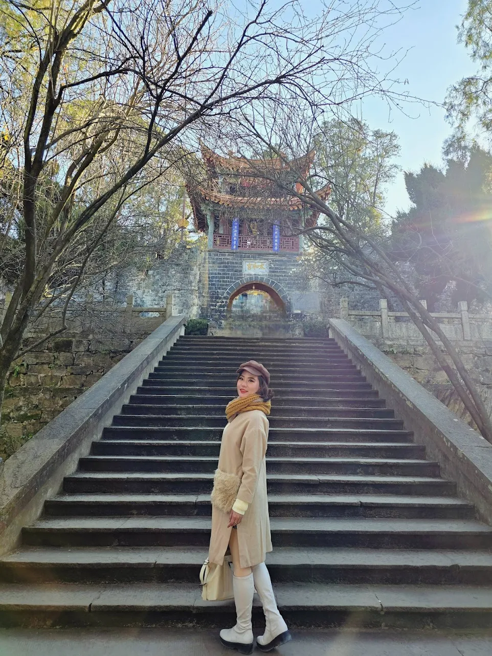 ไปมาครั้งแรกกับถุงทองทัวร์ ไปที่จีน เส้นคุนหมิง-ต้าหลี่-ลี่เจียง ตอนปีใหม่ ประทับใจมาก ๆ ค่ะ เป็นประสบการณ์ที่ดีมาก หัวหน้าทัวร์คุณตั๊ก ดูแลให้บริการ Service Mind ลูกทัวร์ทุกคน ตลอดการเดินทางเลยค่ะ ไว้จะใช้บริการอีกนะคะ